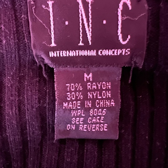 Black Ruffled V-Neck Sweater - Picture 3 of 3